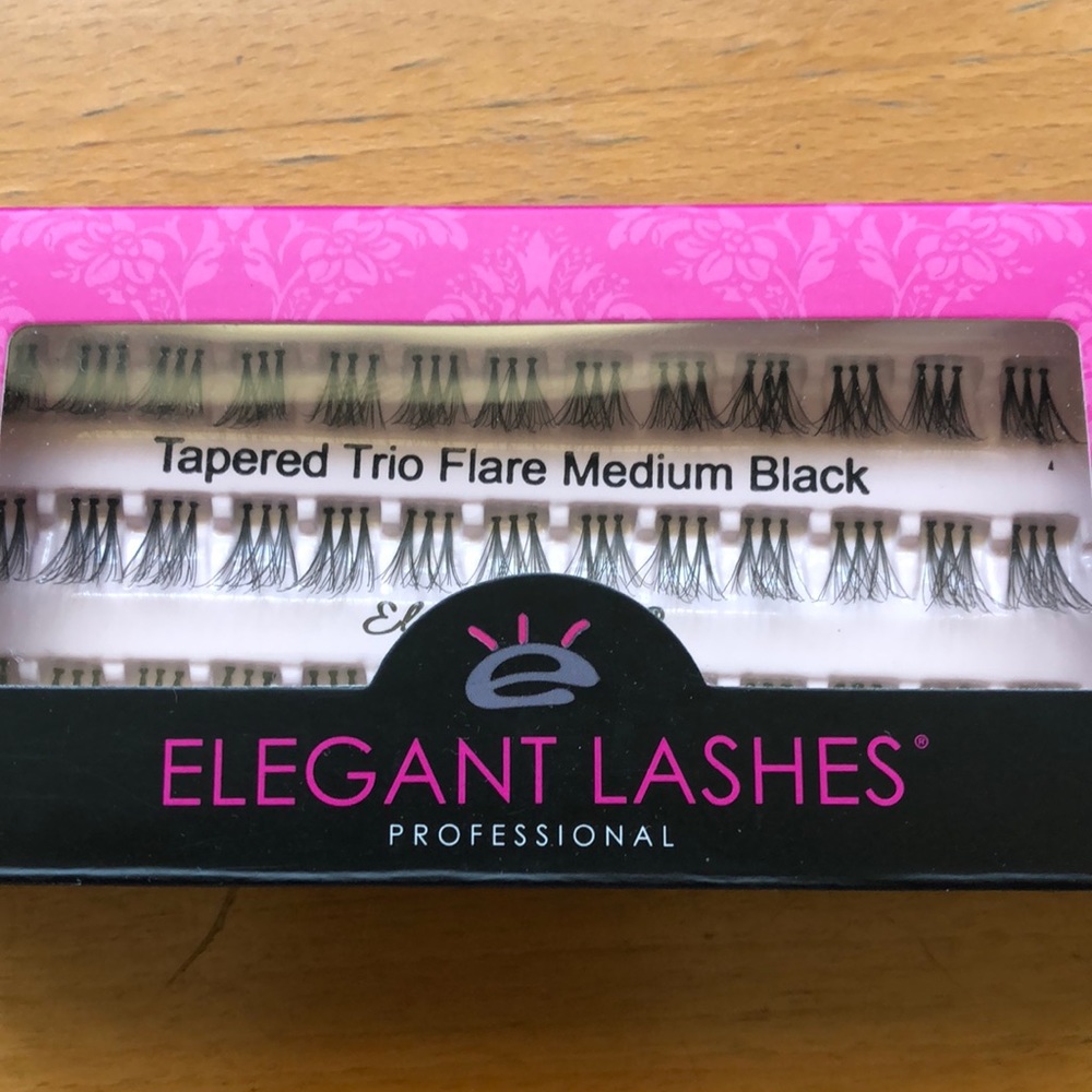 1 package 2 trays of “elegant trio lashes”